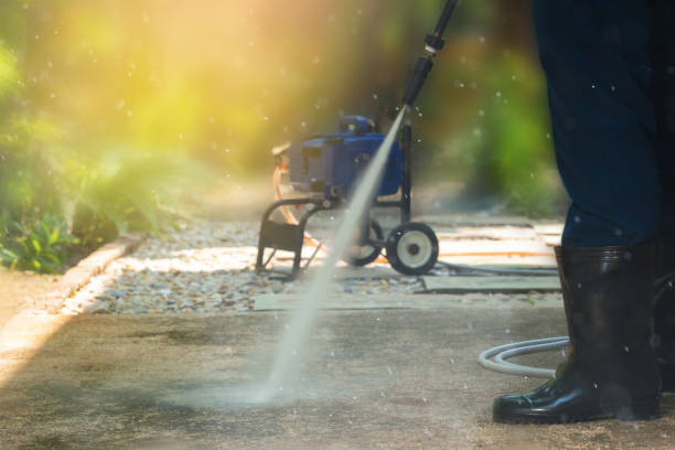 Best Gutter Cleaning  in Iowa Park, TX